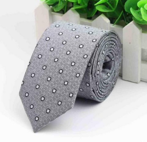 Circle links on Grey Skinny Tie